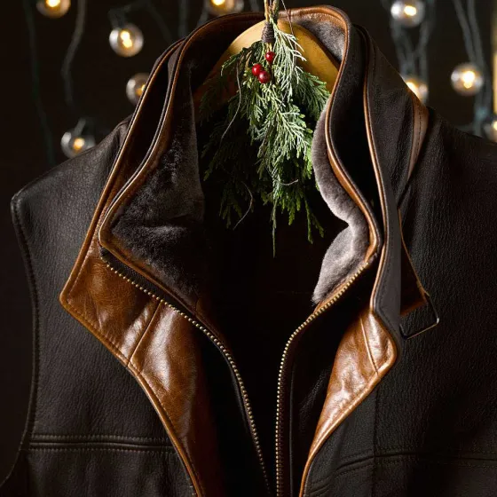 Orvis Jackets|Trekker Shearling Vest Dark Brown